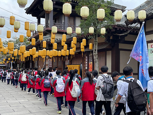 都匀好的私立学校.jpg